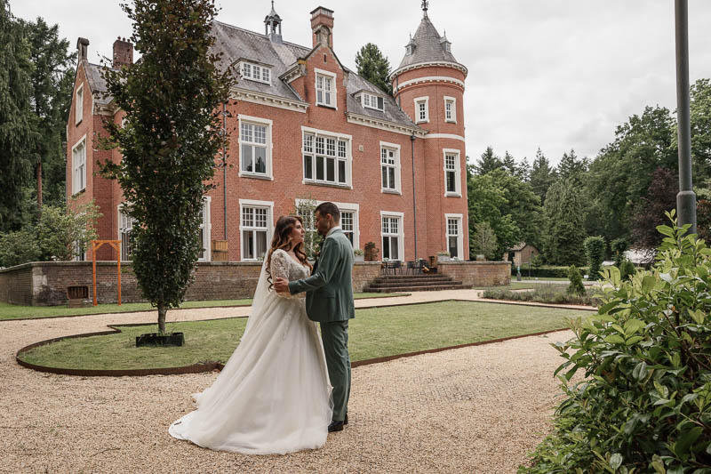 Trouwfotograaf Apeldoorn | Bruiloft met shoot bij Kasteel Spelderholt & ceremonie Vossenberg ceremonie i do weddingshoot beekberken